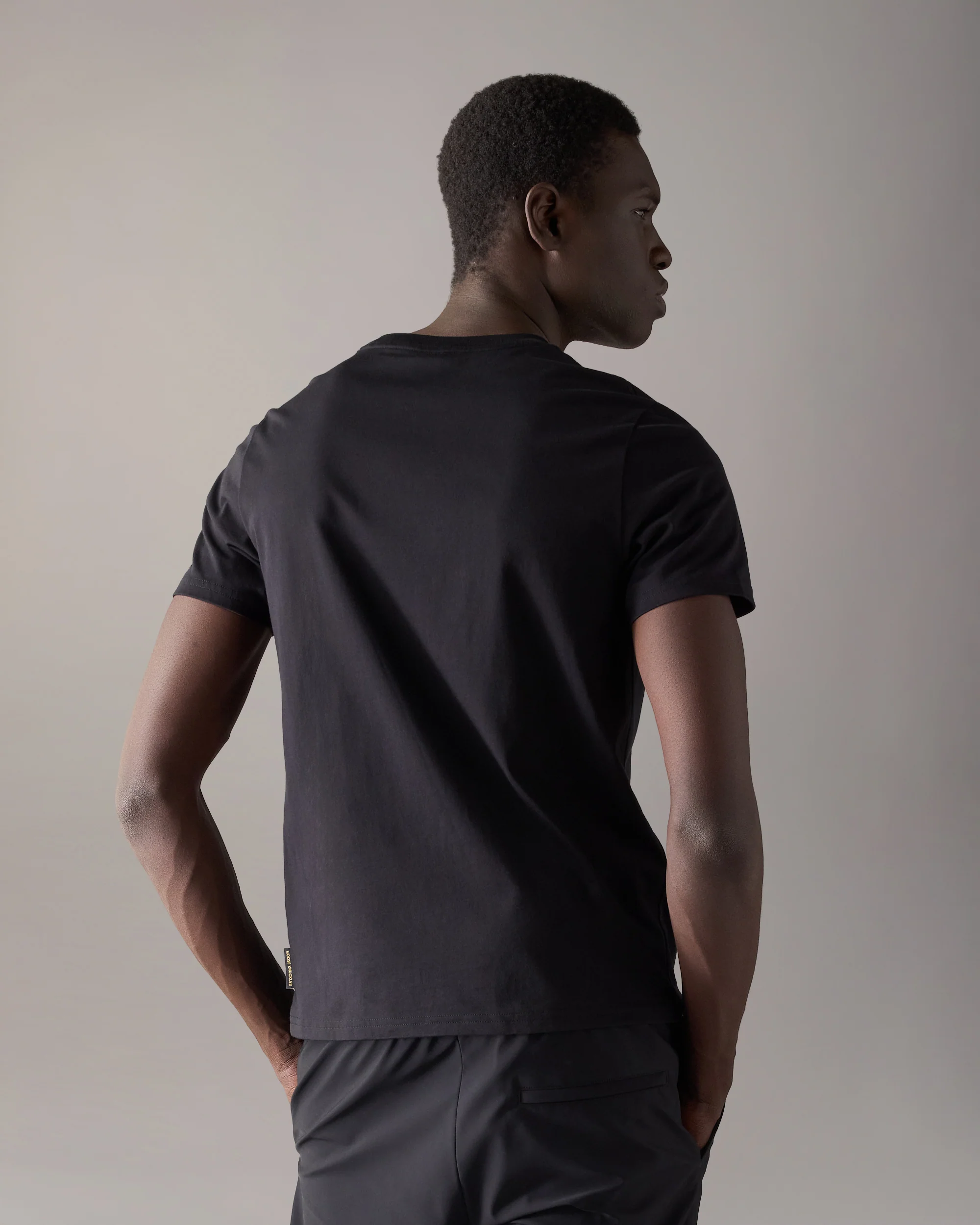 GOLD SERIES CRESCENT T-SHIRT-BLACK - Image 3