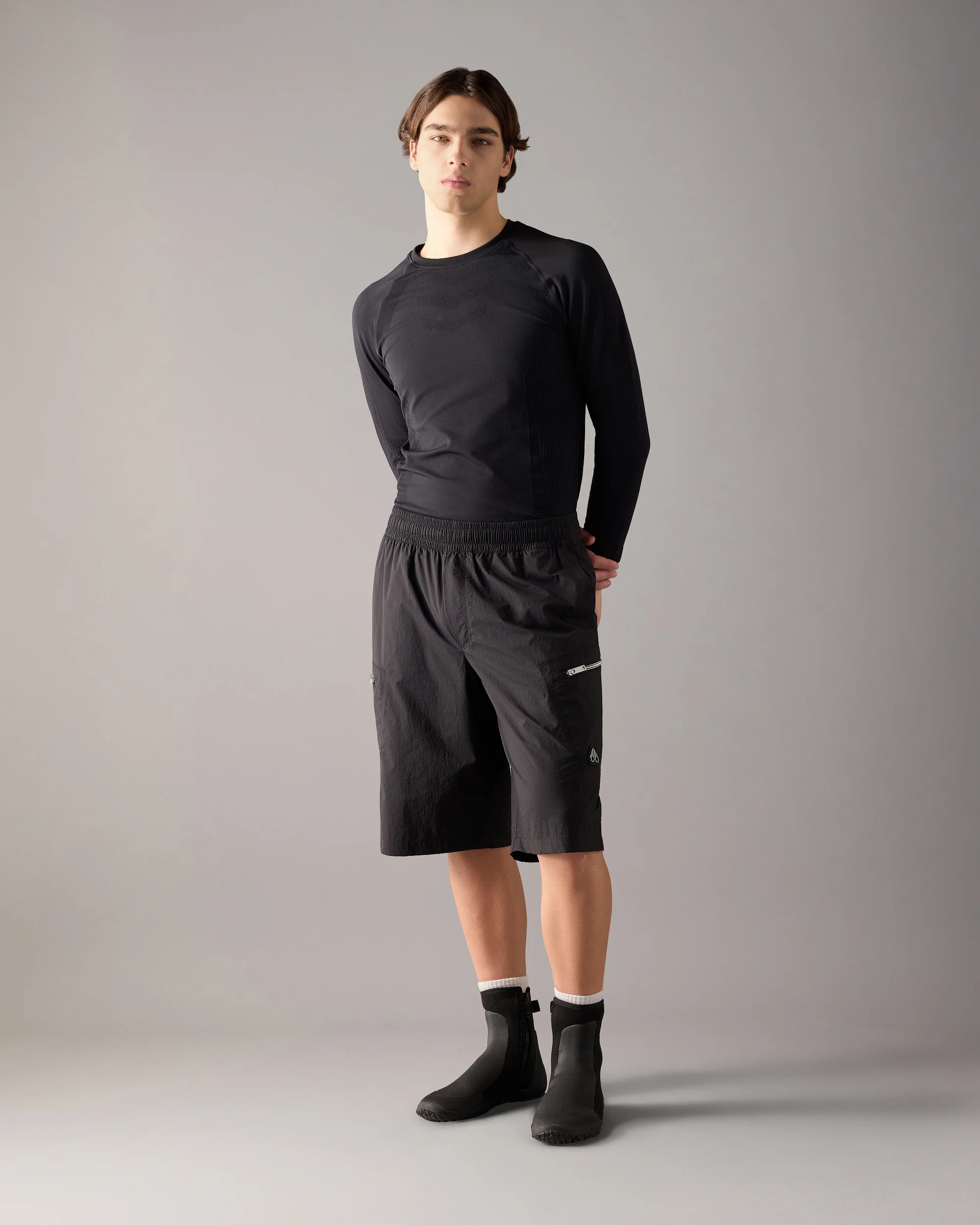 TOP FLIGHT CARGO SHORTS-BLACK